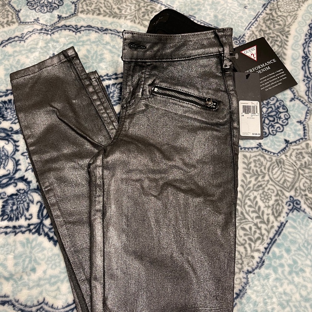 NWT Guess skinny jeans